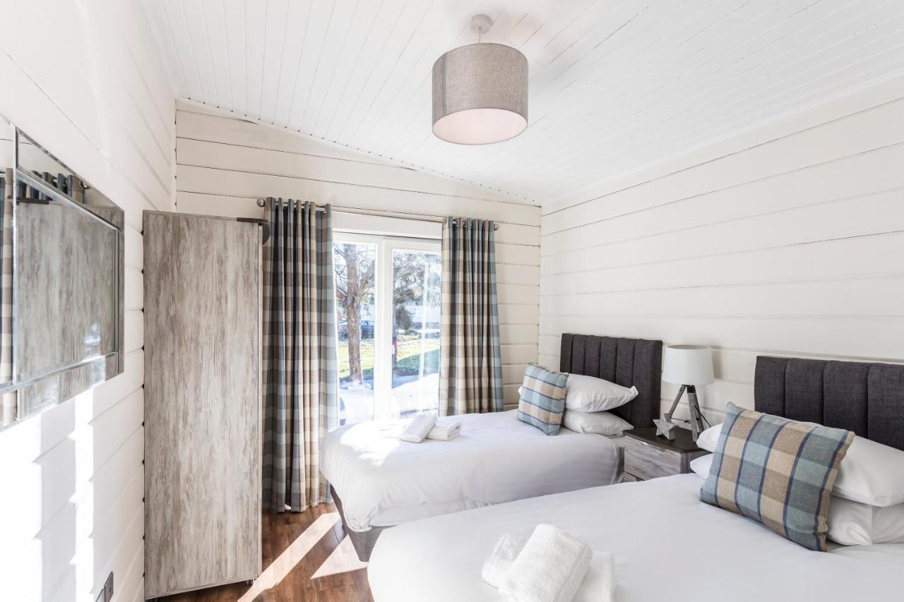 Roydon Marina Village Lodges المظهر الخارجي الصورة