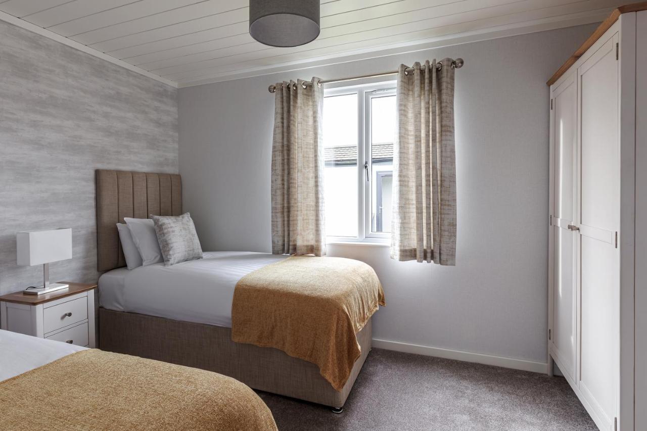 Roydon Marina Village Lodges المظهر الخارجي الصورة